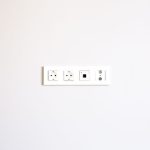https://www.pexels.com/it-it/foto/foto-di-wall-socket-3615711/